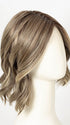SPARKLING CHAMPAGNE BLONDE R | A radiant blend of champagne blonde with soft golden and beige tones, grounded by natural-looking roots in ash brown and dark blonde.