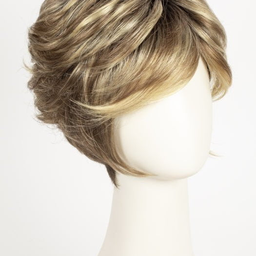 RH12/26RT4 | Light Brown With Chunky Golden Blonde Highlights & Dark Brown Roots