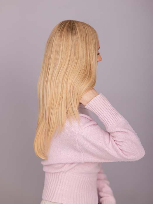 CHAMPAGNE TIPPed | Light Strawberry Blonde, Lightest Golden Blonde, and Light Golden Blonde Blend with Lighter Tipped Ends