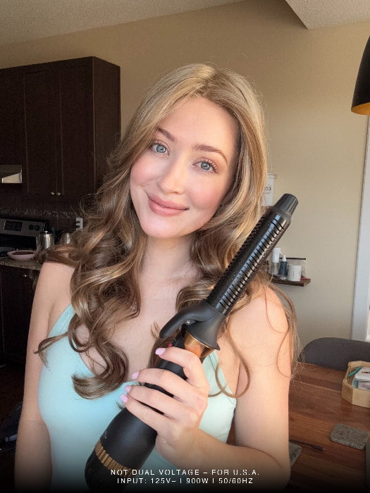 Steph @wigswithsteph demonstrates her curled Brianna by Envy in Almond Breeze, styled with the 3-in-1 Airstyler. Not Dual Voltage -For USA 
Input:12V~ | 900W | 50/60Hz