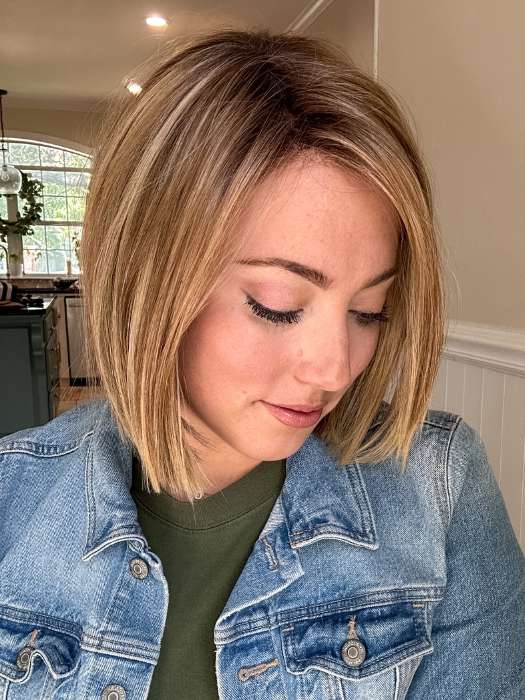 Jen Brown @being_mrs_brown wearing LIA II by ELLEN WILLE in color LIGHT BERNSTEIN ROOTED 12.26.27 | Lightest Brown, Light Golden Blonde and Dark Strawberry Blonde Blend with Dark Shaded Roots