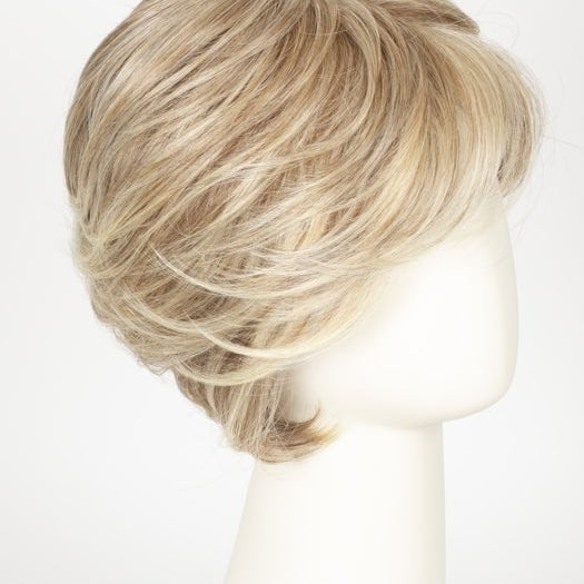 RL16/88 PALE GOLDEN HONEY | Dark Natural Blonde Evenly Blended with Pale Golden Blonde