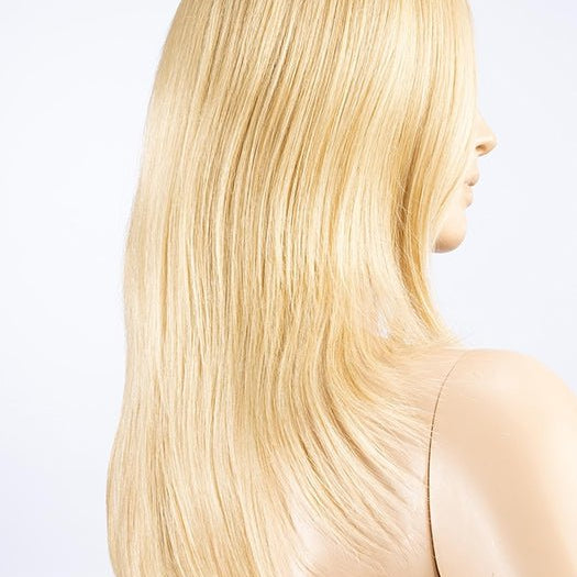 CHAMPAGNE ROOTED | Light Beige Blonde, Medium Honey Blonde, and Platinum Blonde blend with Dark Roots