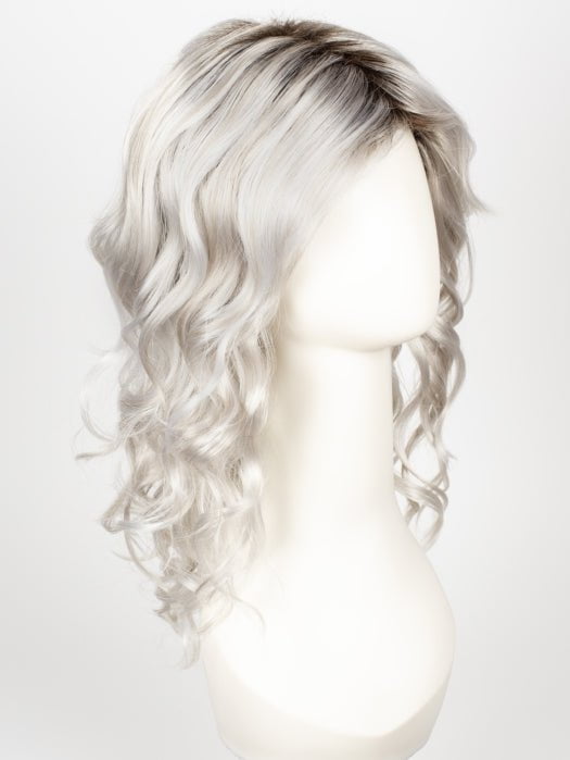 SILVERSUN/RT8 | Iced Blonde Dusted with Soft Sand & Golden Brown Roots