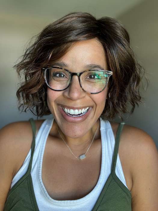 Brea @getwiggywithbrea wearing DANCE by ELLEN WILLE in color CHOCOLATE ROOTED 6.30 | Medium to Dark Brown base with Light Reddish Brown highlights and Dark Roots