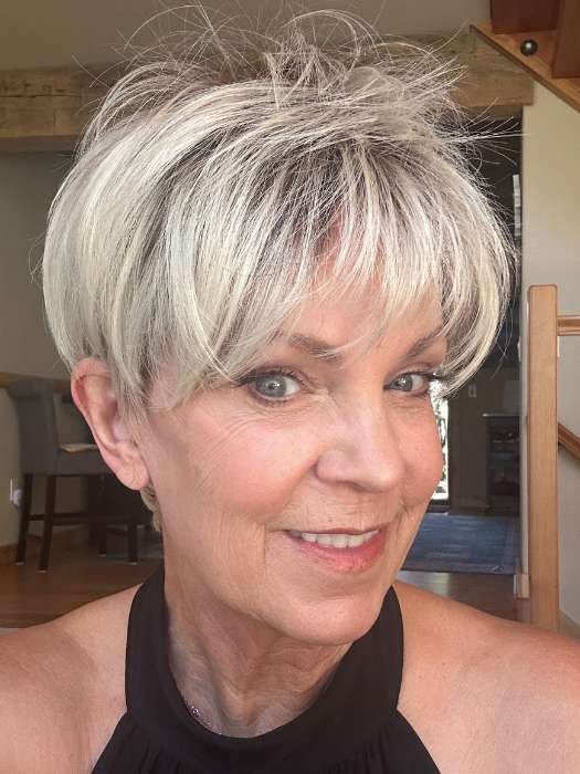 Susan @an_affair_with_hair wearing ELAN by ELLEN WILLE in color LIGHT-CHAMPAGNE-ROOTED 101.15.12 | Lightest Pale Blonde, Lightest Ash Blonde, and Light Golden Blonde with Dark Shaded Roots 