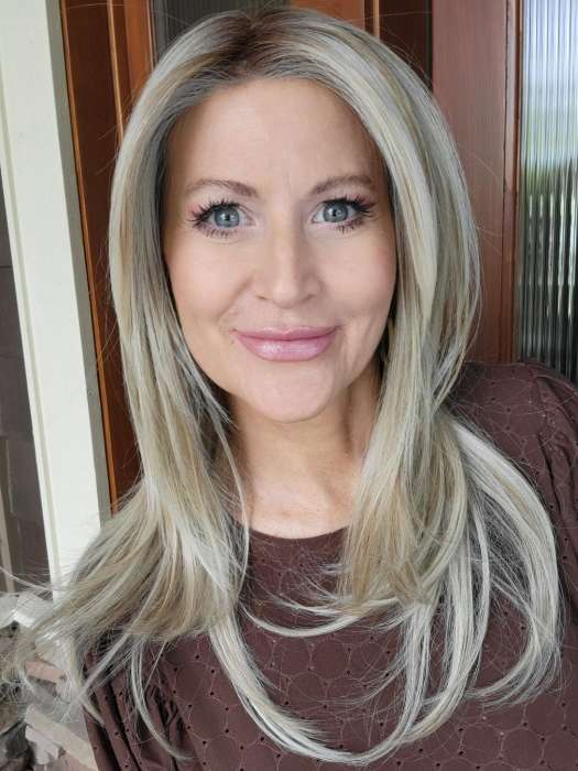 Natalie @vanish.into.thin.hair wearing LAUREN by BELLETRESS in color BURNT BISCUIT BLONDE | A Blend of Sand, Honey, and Creamy Soft Blonde with a Medium Root
