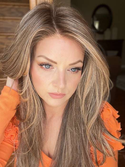 Sandy @i_be_wiggin wearing GLAM by TRESSALLURE in color 17/23/R8 | Beige Blonde and Auburn Blended with Medium Brown Roots
