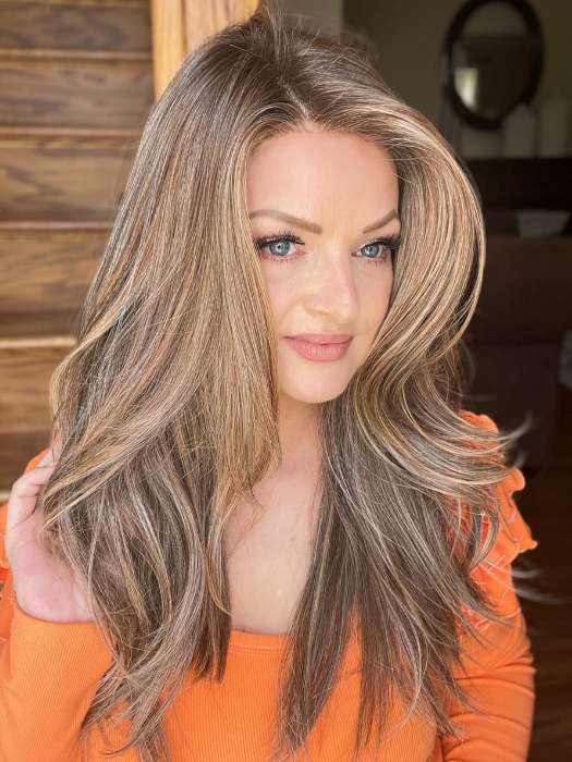 Sandy @i_be_wiggin wearing GLAM by TRESSALLURE in color 17/23/R8 | Beige Blonde and Auburn Blended with Medium Brown Roots
