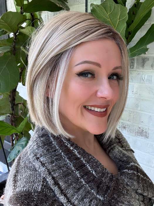Marcie @wig.obsessed wearing LIA II by ELLEN WILLE in color PEARL BLONDE ROOTED 101.24.20 | Pearl Platinum, Lightest Ash Blonde and Light Strawberry Blonde Blend with Dark Shaded Roots
