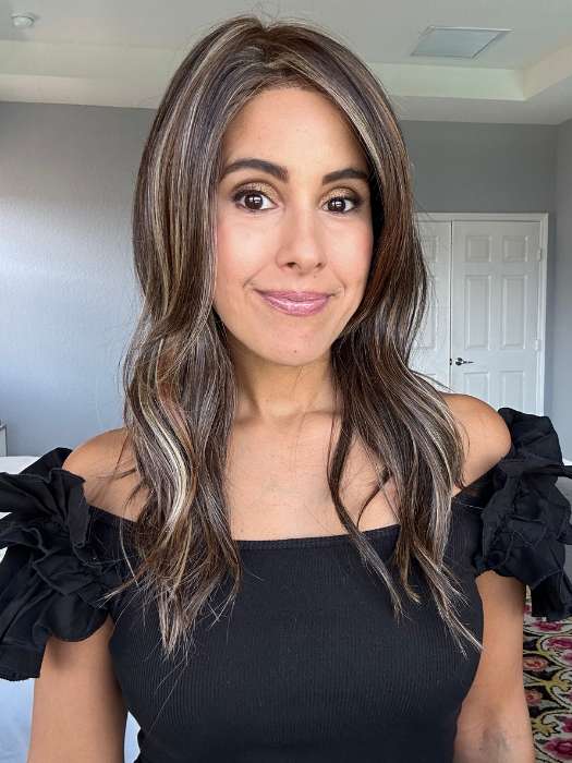 Lorena Calderon @faux.hurr.lifee wearing MILANO by BELLETRESS in color DARK BROWN HL | A Blend of Dark Brown, Strawberry Light Auburn and Soft Chunky Medium and Dark Blonde Highlights.
