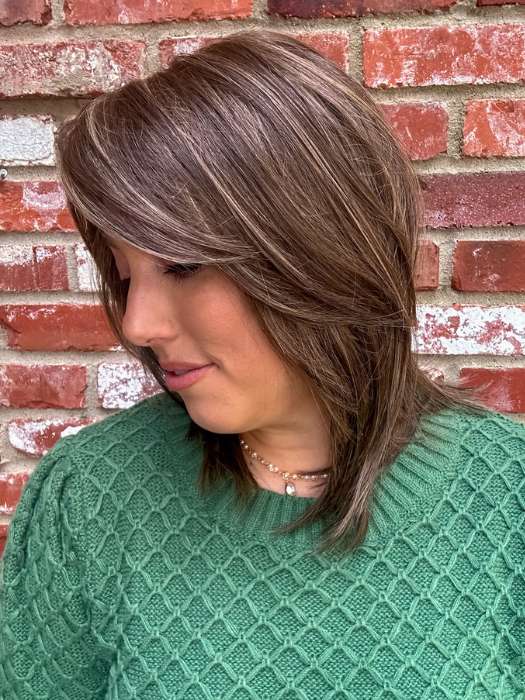 Jen Brown @being_mrs_brown wearing SANTA BARBARA by BELLETRESS in color COOLEST ASH BROWN | A combination of Light Ash Brown, Cool Medium Brown and a hint of Dark Blonde | outside lighting
