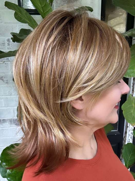 Marcie Mertz @wig.obsessed wearing ROSE by ENVY BY ALAN EATON in color GOLDEN-NUTMEG | Medium Brown roots with overall Warm Cinnamon base and Golden Blonde highlights
