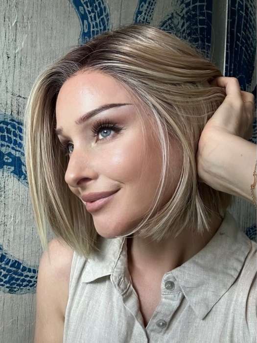 Heather @cjswigs wears LIA II by ELLEN WILLE in color SAHARA BEIGE ROOTED 26.20.25 | Light Golden Blonde, Light Strawberry Blonde, Lightest Golden Blonde Blend with Dark Shaded Roots