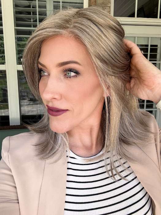 Kristyna @kristynamoore wearing HARPER by JON RENAU in color 101F48T MARTINI | Soft White Front, Light Brown with 75% Grey Blend with Soft White Tips