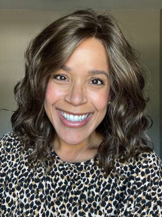 Brea Davis @getwiggywithbrea wearing MILA by JON RENAU in color 8RH14 MOUSSE CAKE | Medium Brown with 33% Medium Natural Blonde Highlights | natural window lighting