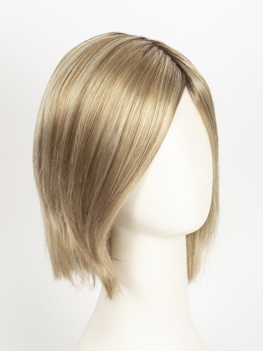 CREAMY-TOFFEE-R | Rooted Dark Blonde Evenly Blended with Light Platinum Blonde and Light Honey Blonde