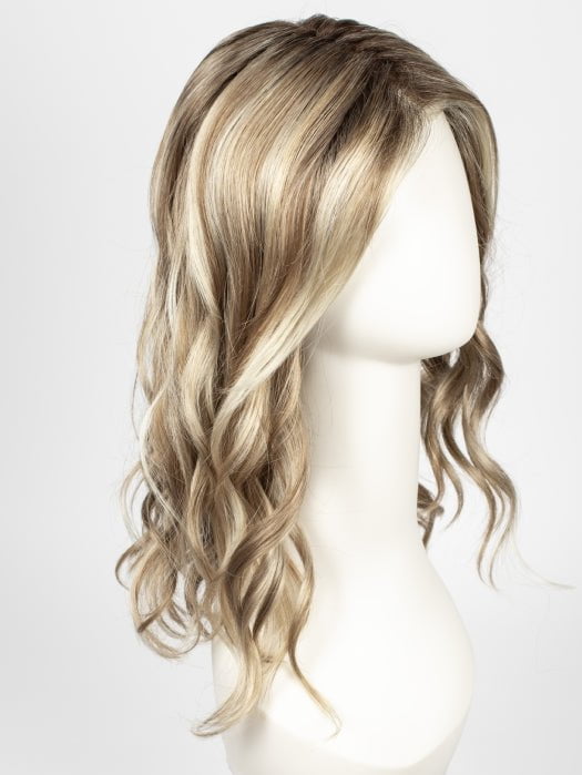 12FS8 SHADED PRALINE | Light Gold Brown, Light Natural Gold Blonde & Pale Natural Gold-Blonde Blend, Shaded with Medium Brown