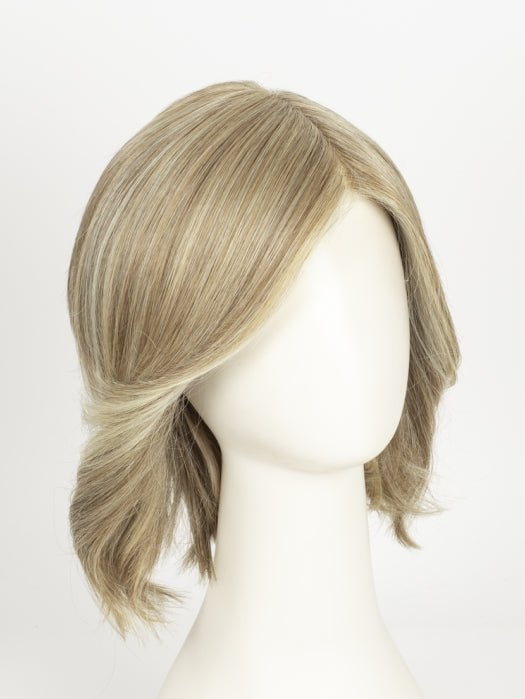 RL16/88 PALE GOLDEN HONEY | Dark Natural Blonde Evenly Blended with Pale Golden Blonde