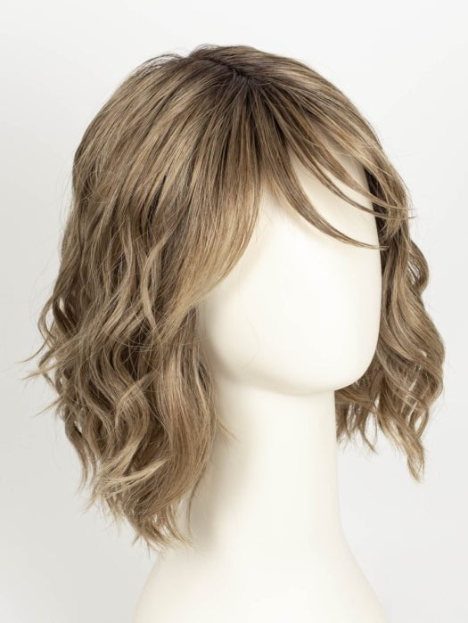 GF10-22SS ICED CAPPUCCINO | Light Brown Shaded with Medium Blonde