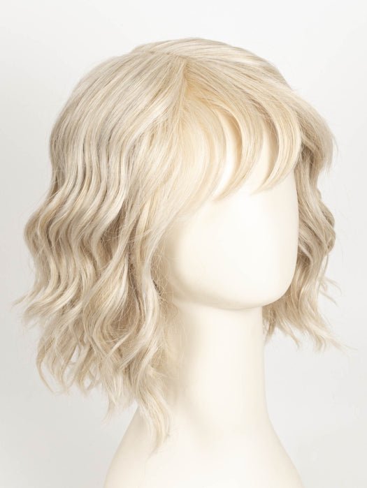 GF16-22 ICED SWEET CREAM | Pale Blonde with Slight Platinum Highlighting
