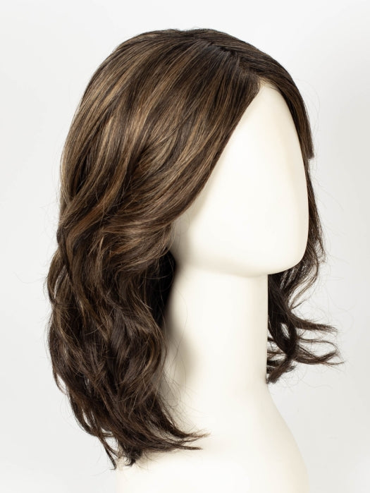 AMARETTO CREAM | Dark Brown roots with overall Medium Brown base with Honey Blonde highlights
