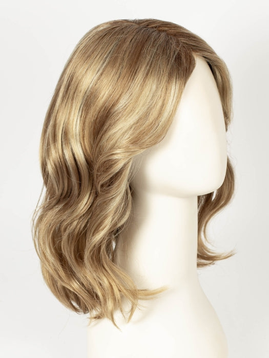 SPARKLING CHAMPAGNE | Medium Brown roots with overall Strawberry Blonde base and soft Golden Blonde highlights