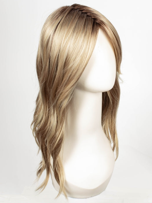 22F16S8 VENICE BLONDE | Light Ash Blonde and Light Natural Blonde Blend Shaded with Medium Brown
