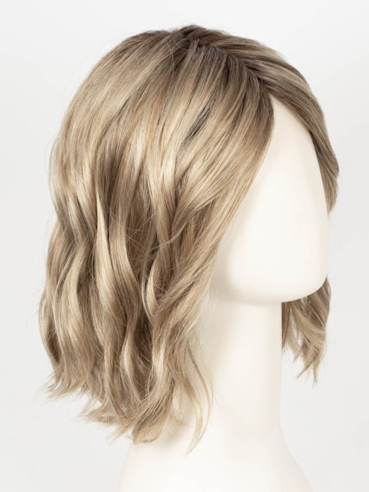 PROSECCO | BROWN ROOTS WITH GOLDISH BLONDE HIGHLIGHTS