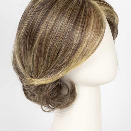 RL11/25 GOLDEN WALNUT | Medium Light Brown Evenly Blended with Medium Golden Blonde