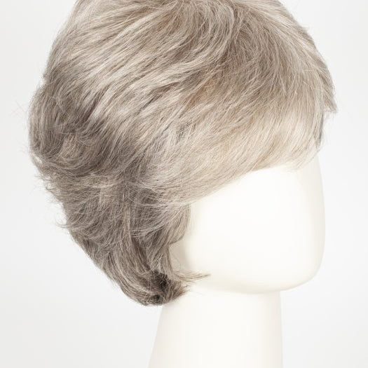 R119G GRADIENT SMOKE | Light Brown With 80% Gray in Front Gradually Blended Into 50% Gray in Nape Area