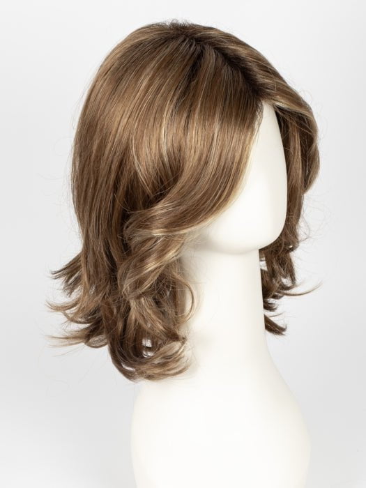 MAPLE-SUGAR-R | Light-Medium Brown Base with Warm Medium Blonde Highlights and Dark Brown Roots