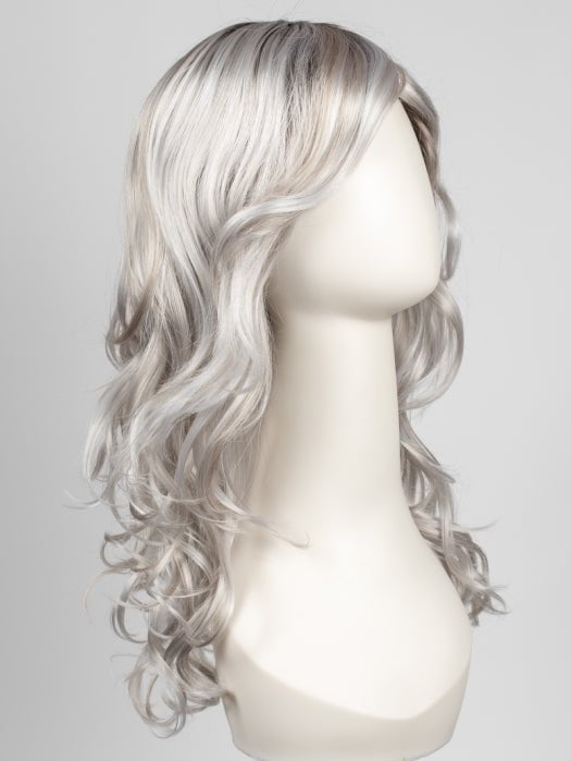 SILVERSUN/RT8 | Iced Blonde Dusted with Soft Sand and Golden Brown Roots