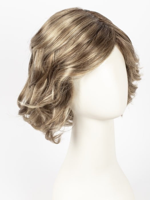 GL15-26SS SS BUTTERED TOAST | Chestnut brown base blends into multi-dimensional tones of medium brown and golden blonde.