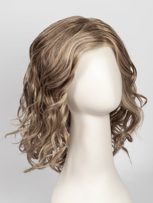 GL15-26 BUTTERED TOAST | Medium Blonde with Light Blonde Highlights
