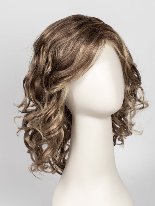 GL11-25SS SS HONEY PECAN | Chestnut brown base blends into multi-dimensional tones of brown and golden blonde