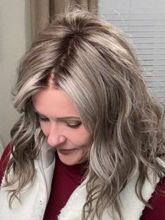 Marcie @wig.obsessed wearing BEACH WAVE MAGIC by TRESSALLURE in color 52/38/49/R8 | 3 Tones of Grey blended with Dark Brown Roots
