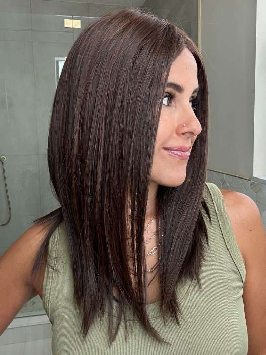 Lorena @faux.hurr.lifee wearing SLEEK by ELLEN WILLE in color DARK CHOCOLATE MIX 4.33 | Darkest Brown Blended with Dark Auburn