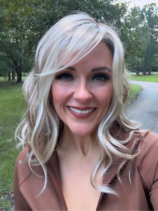 Marcie Mertz @wig.obsessed wearing RACHEL LITE by JON RENAU in shade 101/88/27S8 CATALINA BLONDE | Pale blonde with Pure White Natural Violet halo highlights, shaded medium brown