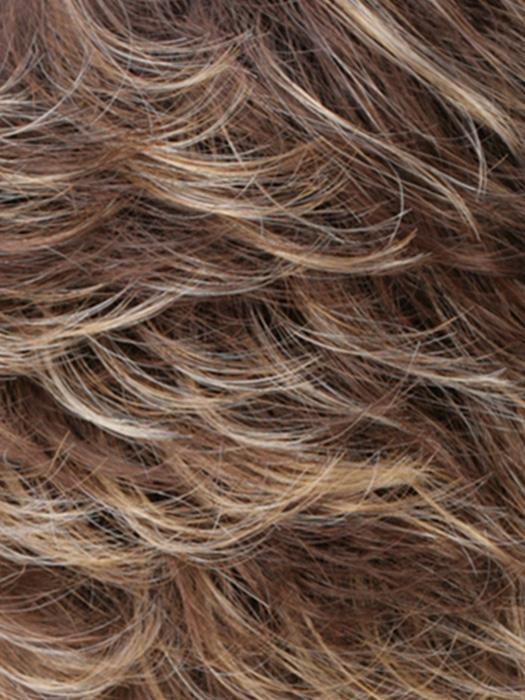 CKISSRT4 | Golden Brown w/Copper Blonde Highlights & Dark Brown Roots