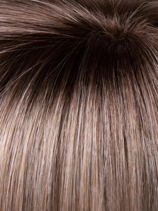 CHAMPAGNE SHADOW | Soft Dark Blonde with Platinum Highlights and Chestnut Roots