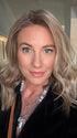 Jenny B. @thewiggygirl wearing COREY by ENVY in color SPARKLING CHAMPAGNE | Medium Brown roots with overall Strawberry Blonde base and soft Golden Blonde highlights