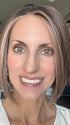 Lisa Mullins @beautifulyouwigreviews wearing DUA by ELLEN WILLE in color CHOCOLATE FROSTED | Warm, luxurious, and full of depth —this shade is perfect for a multi -dimensional, polished finish.