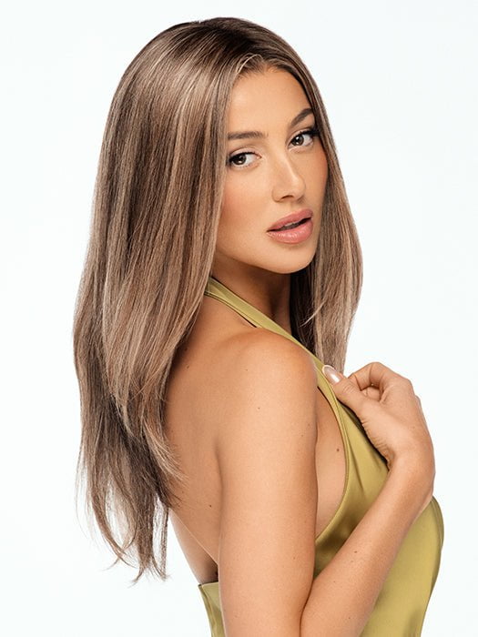 SS17/23/R8 | Pale Auburn Beige Blonde Blend Rooted Medium Brown 