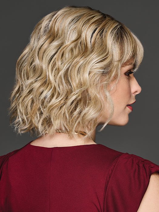 Model wearing CONQUER THE WAVES in GF19-23SS BISCUIT | Light Ash Blonde Evenly Blended with Cool Platinum Blonde with Dark Roots