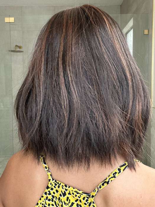 Lorena @faux.hurr.lifee wearing HOLLIE by JON RENAU in color FS4/33/30A MIDNIGHT COCOA | Dark Brown, Medium Red, Medium Natural Red Blonde/Brown Blend with Medium Natural Red Blonde/Brown Blend Bold Highlights