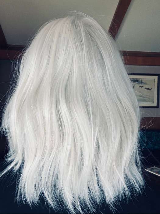 Mel B. @mels.be.ageless wearing HOLLIE by JON RENAU in color 60 WINTER SUN | Pure White