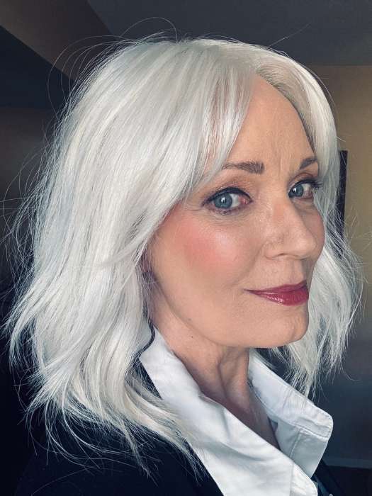 Mel B. @mels.be.ageless wearing HOLLIE by JON RENAU in color 60 WINTER SUN | Pure White