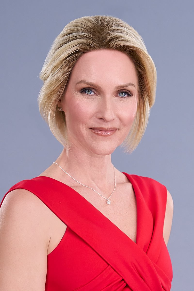 FS24/102S12 LAGUNA BLONDE | Light Natural Gold Blonde with Pale Natural Gold Blonde Bold Highlights, Shaded with Light Gold Brown