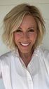 Shannon wearing ESPRIT SOFT by ELLEN WILLE in CHAMPAGNE-ROOTED 22.25.26 | Light Beige Blonde, Medium Honey Blonde, and Platinum Blonde Blend with Dark Roots